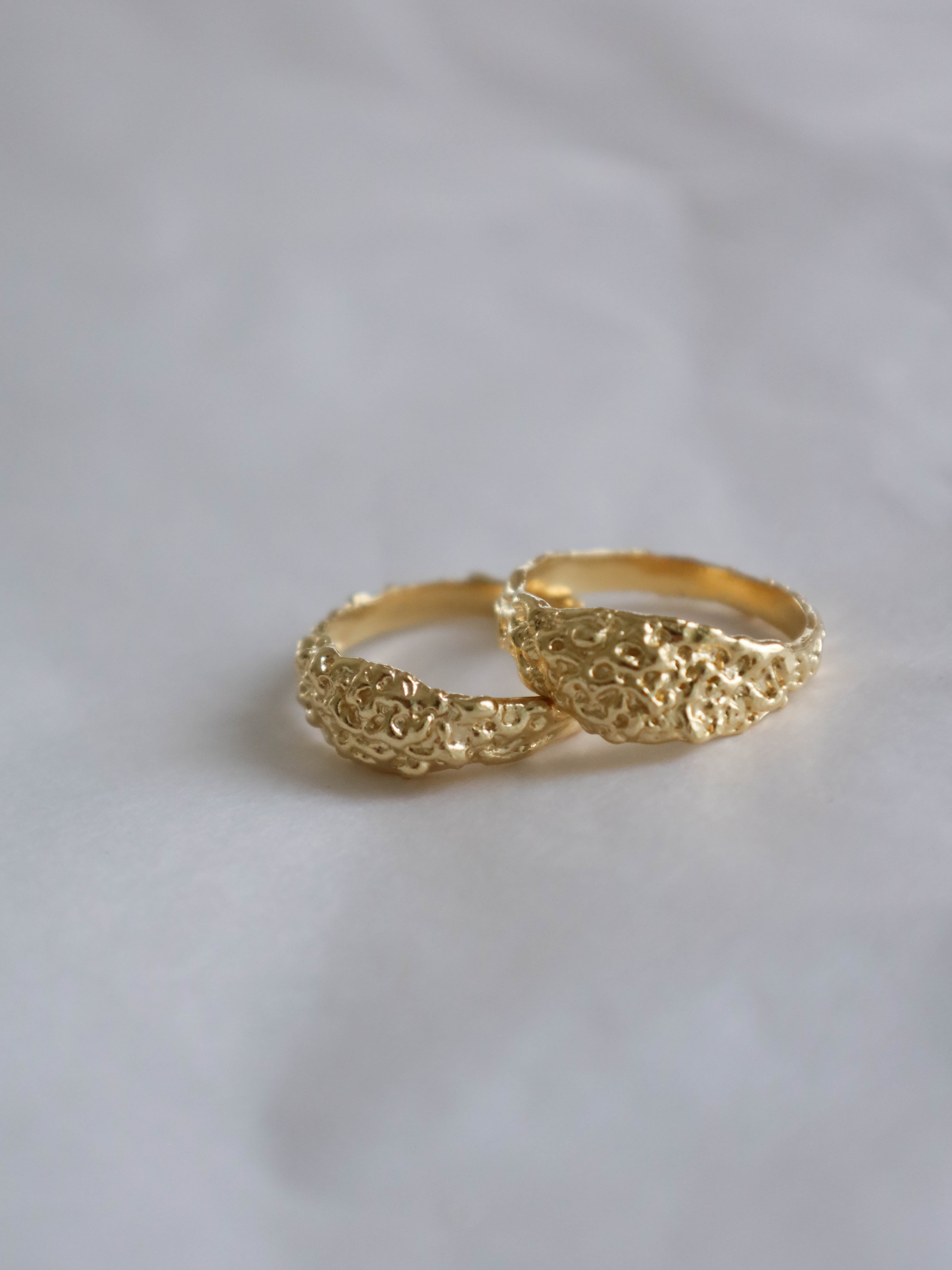Almog Ring Gold