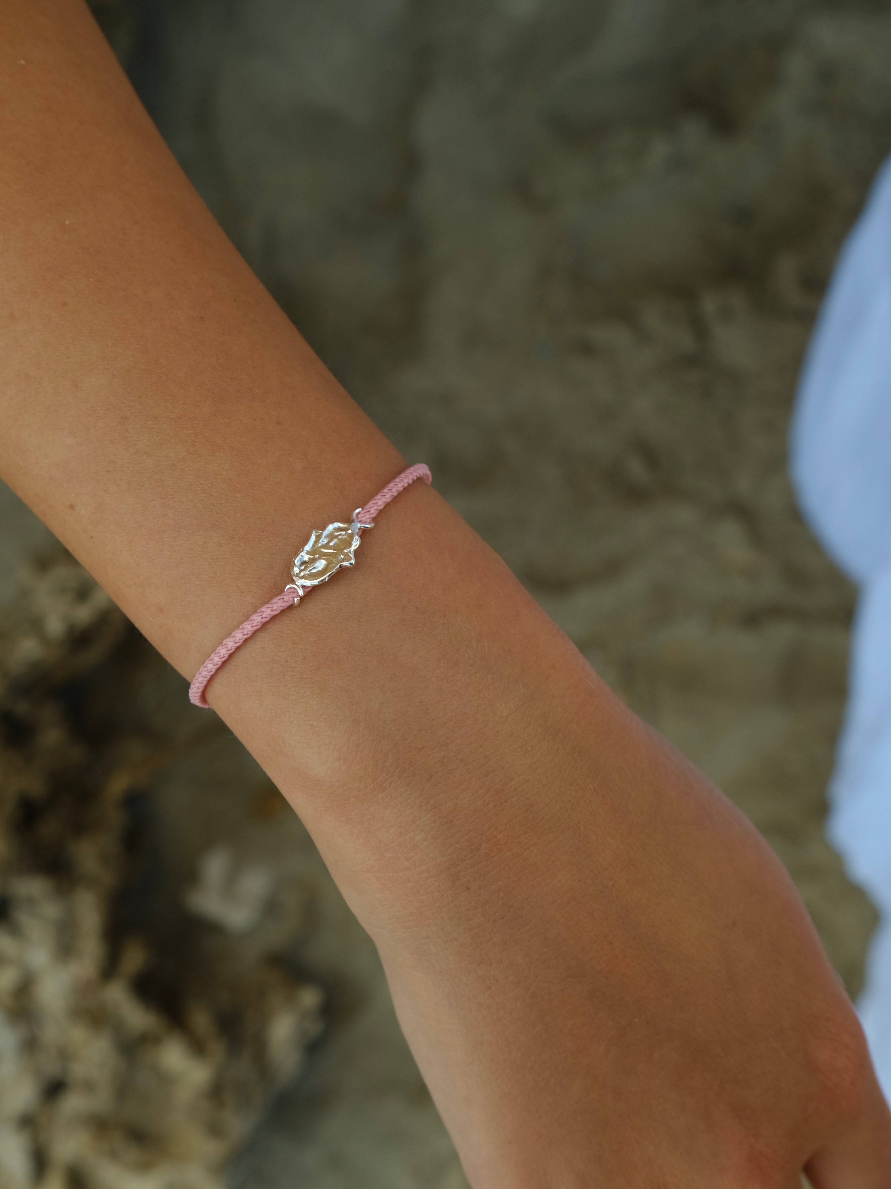 Hamsa Bracelet Gold | LIMITED