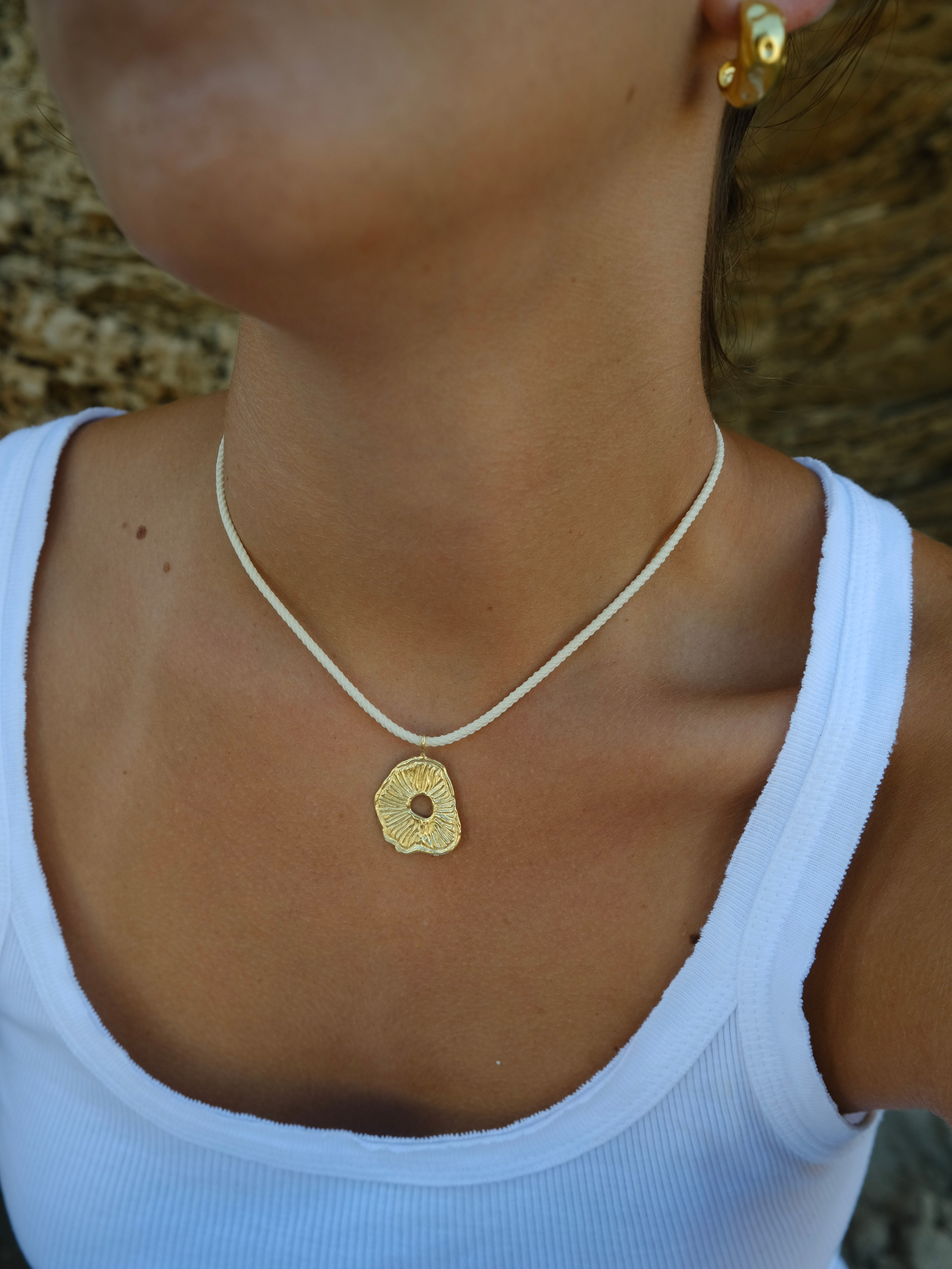 Sandy Necklace Gold | LIMITED