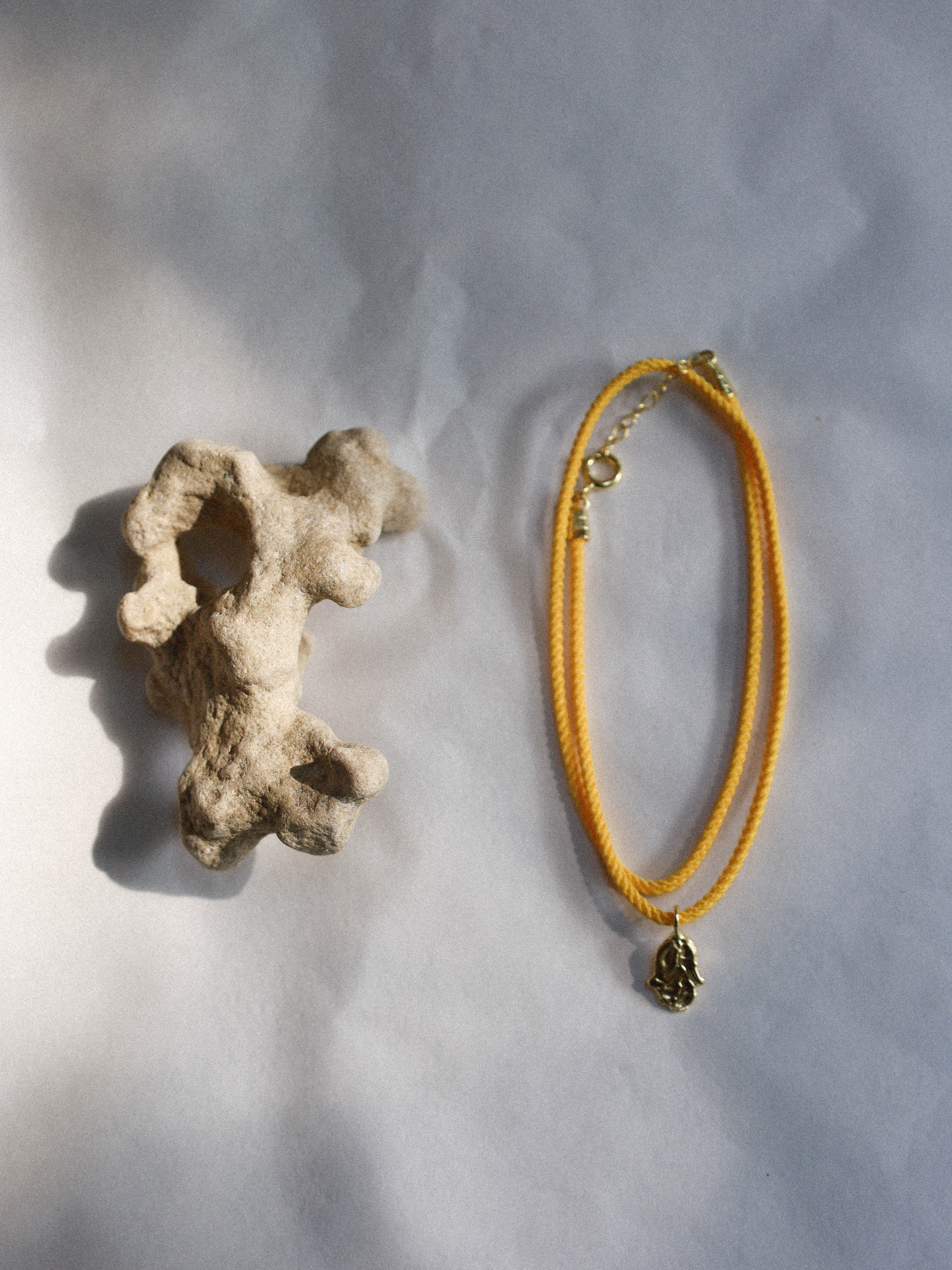 Hamsa Necklace Gold | LIMITED
