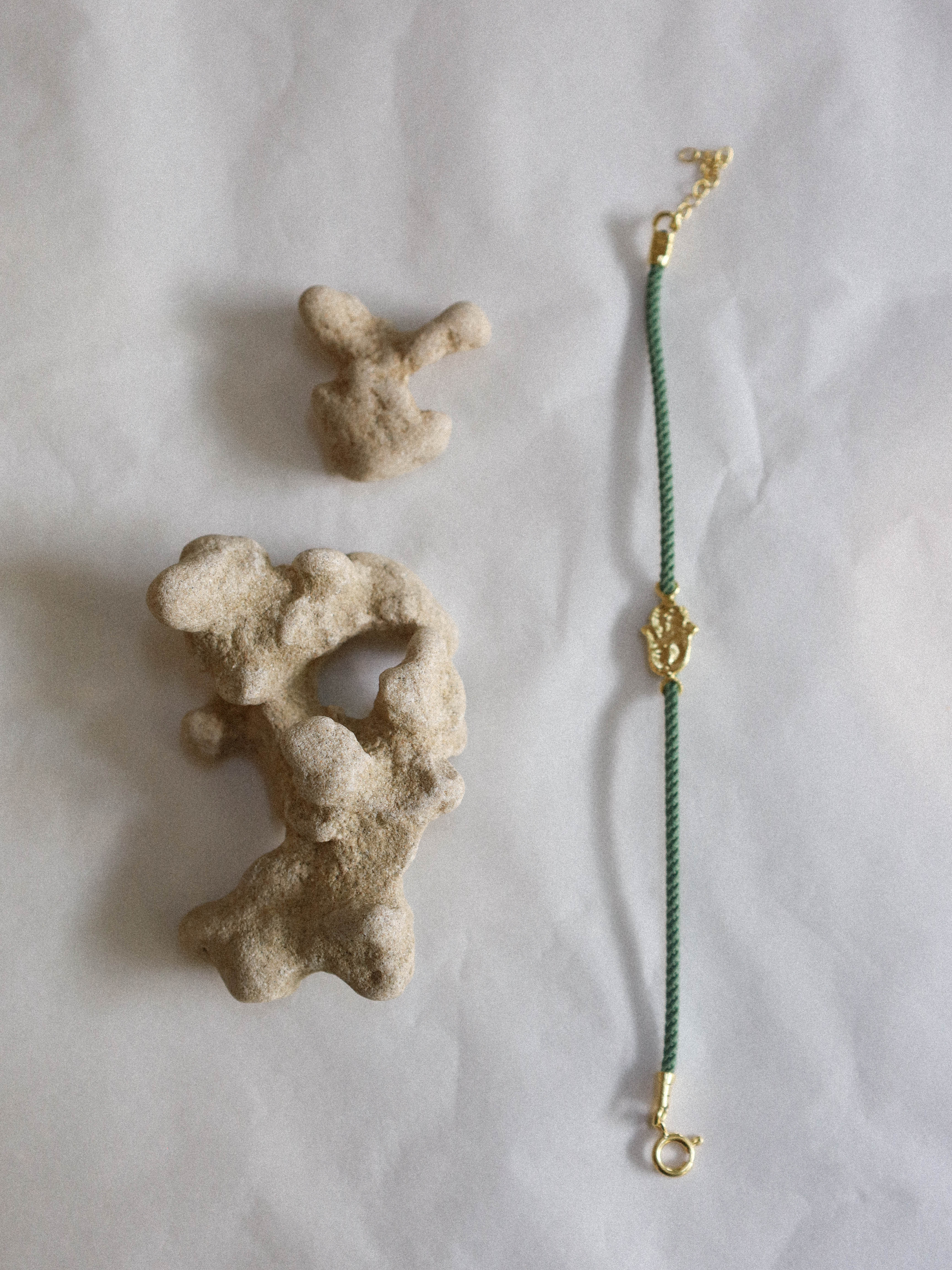 Hamsa Bracelet Gold | LIMITED