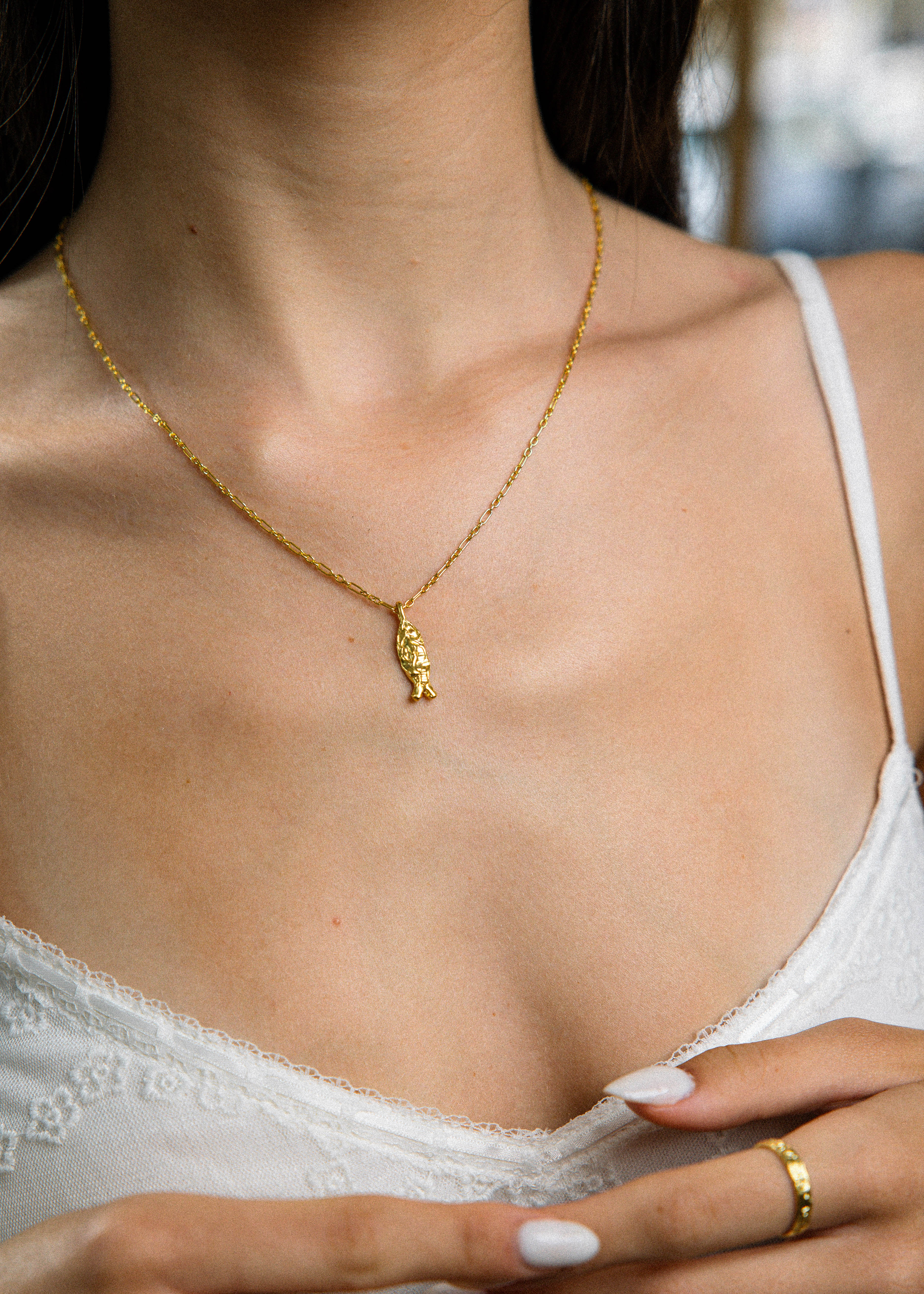 Fish Necklace Gold