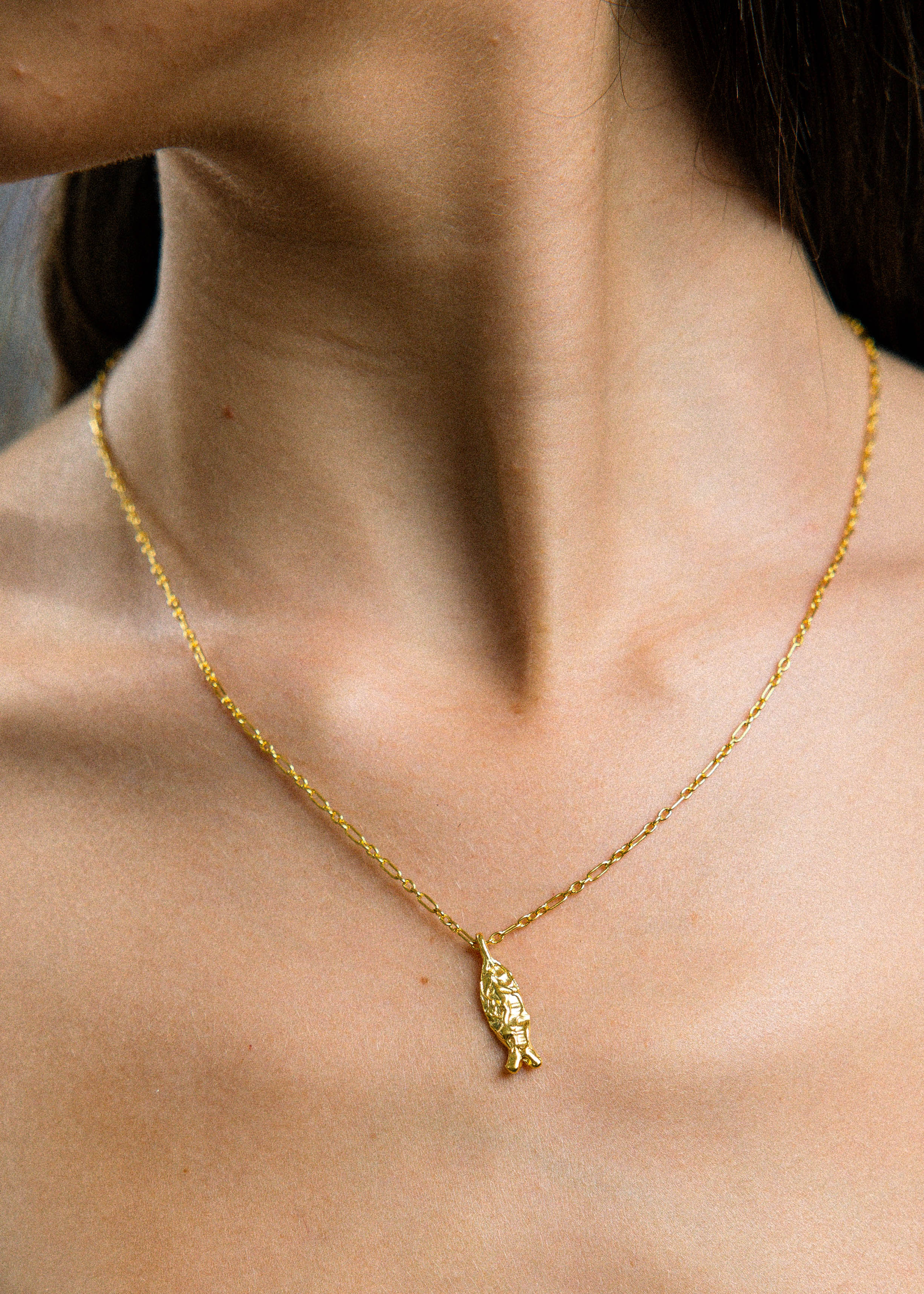 Fish Necklace Gold