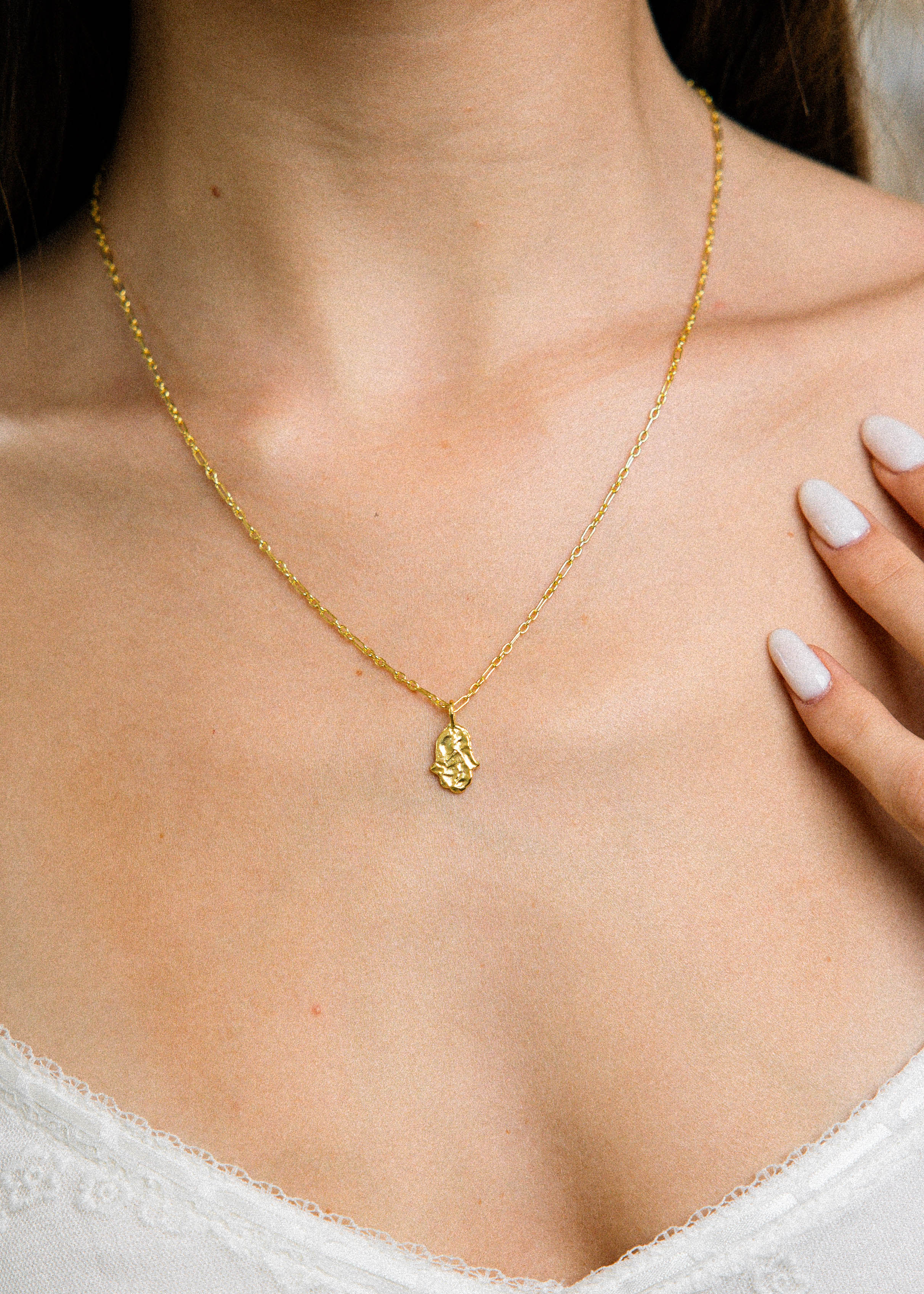 Hamsa Necklace Gold
