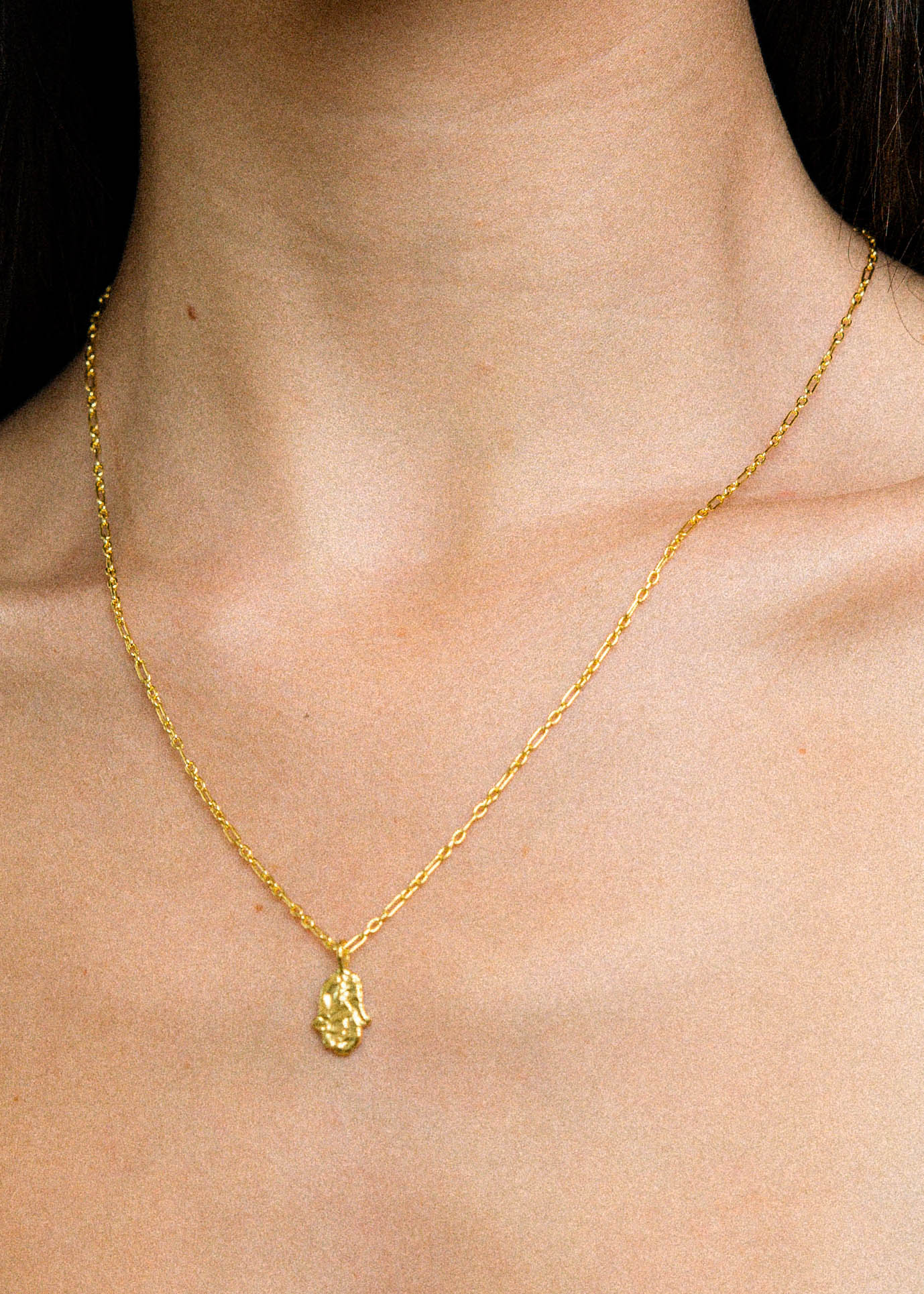 Hamsa Necklace Gold