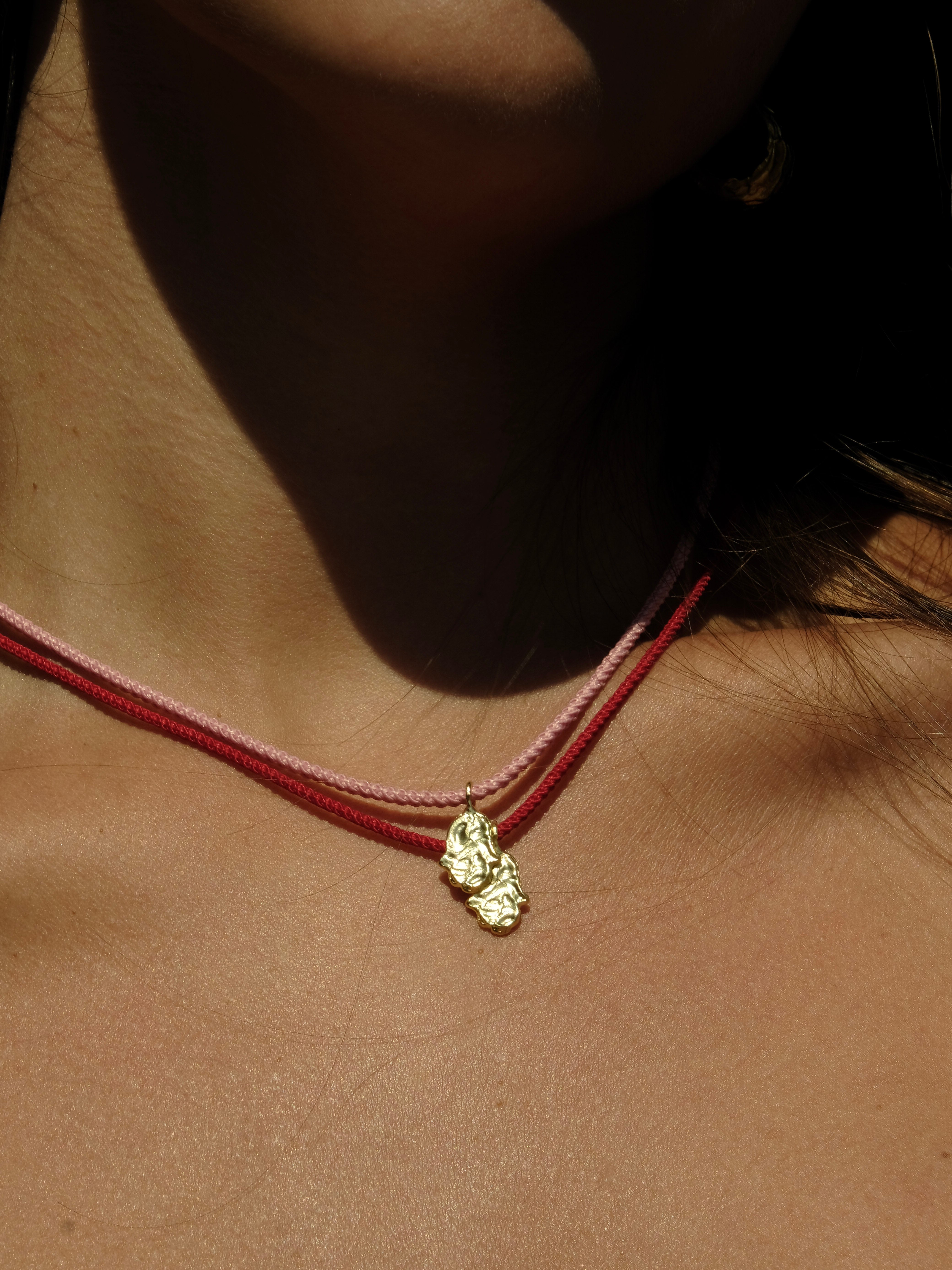 Hamsa Necklace Gold | LIMITED