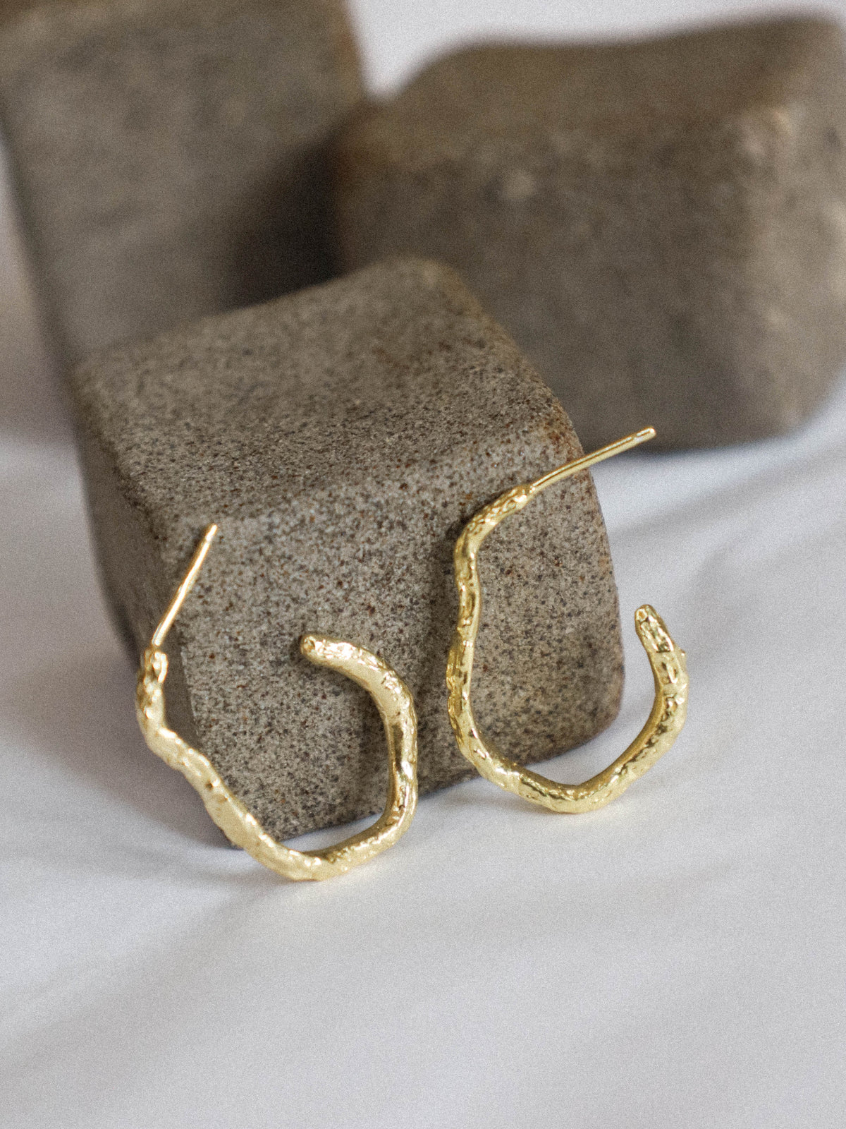 Thea Earrings Gold