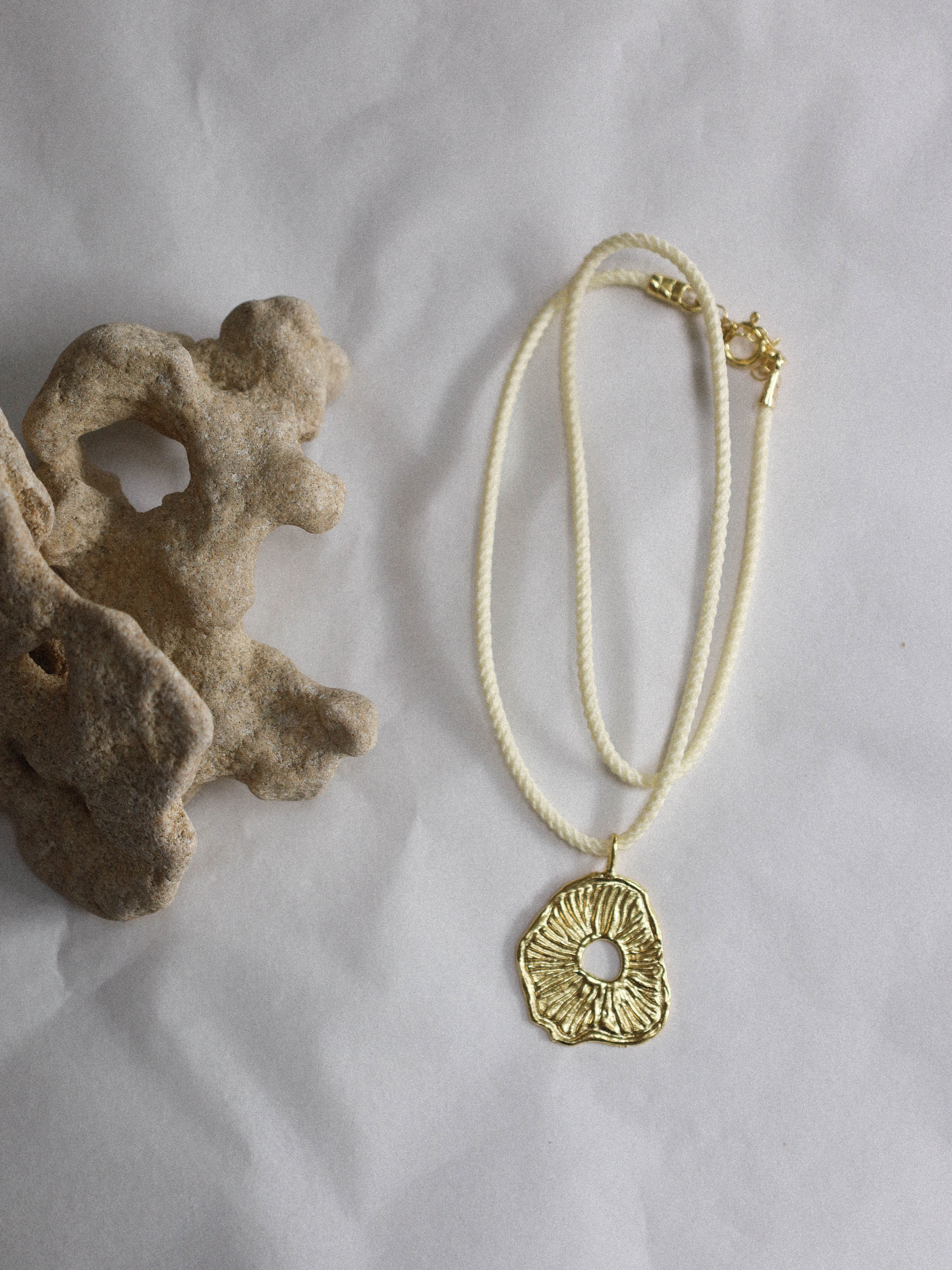 Sandy Necklace Gold | LIMITED
