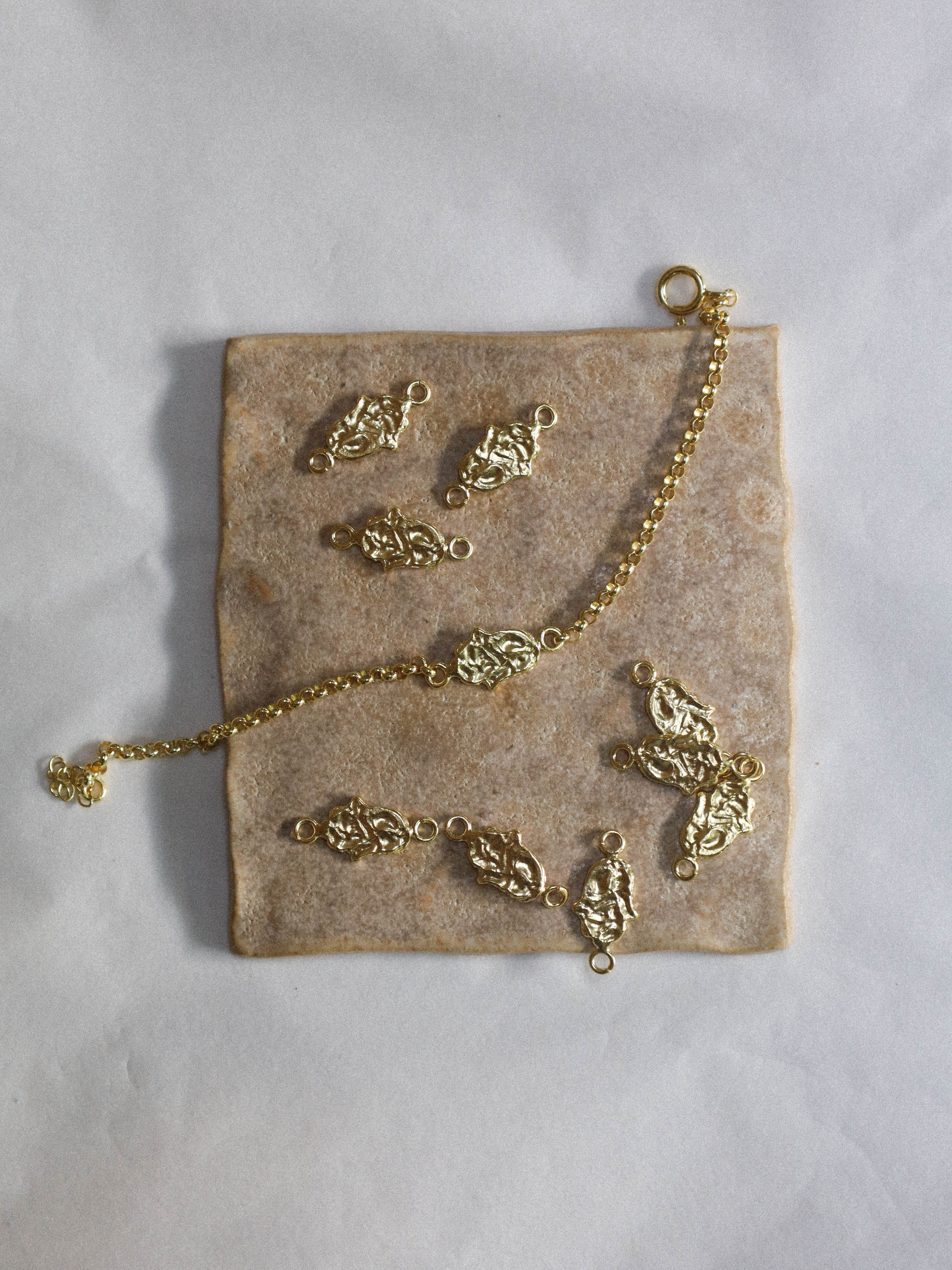 Hamsa Bracelet Gold