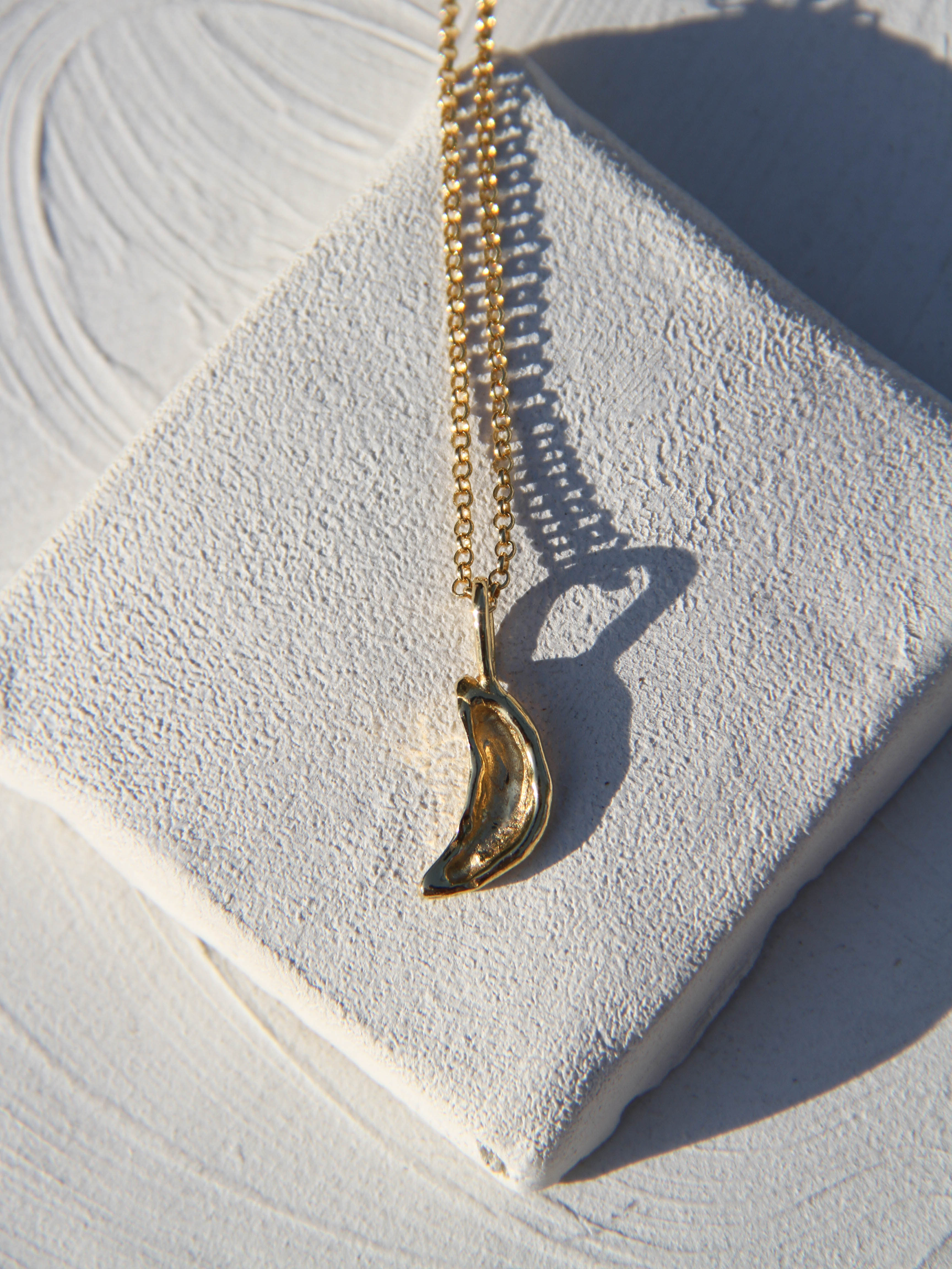 Luna Necklace Gold