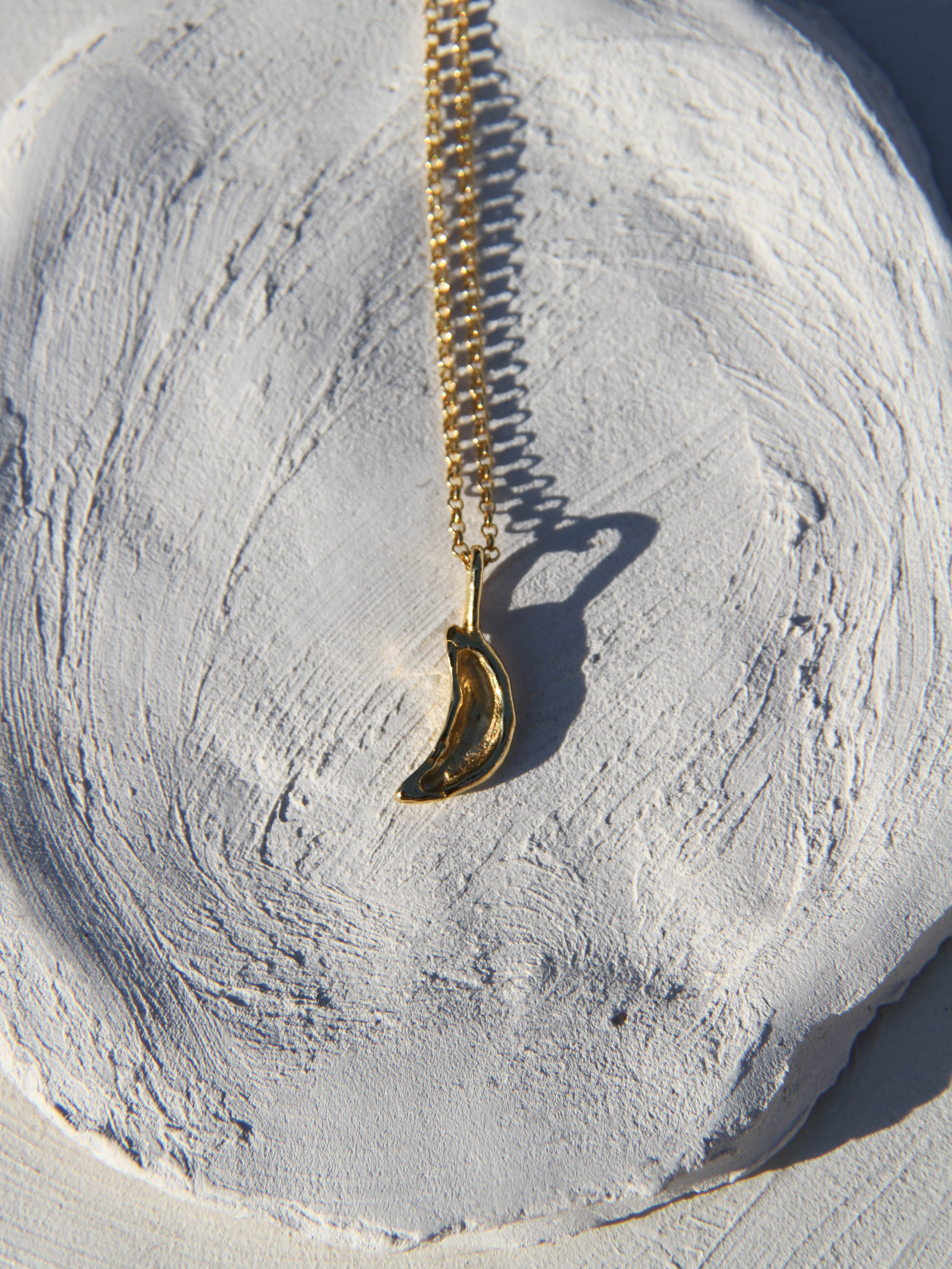 Luna Necklace Gold