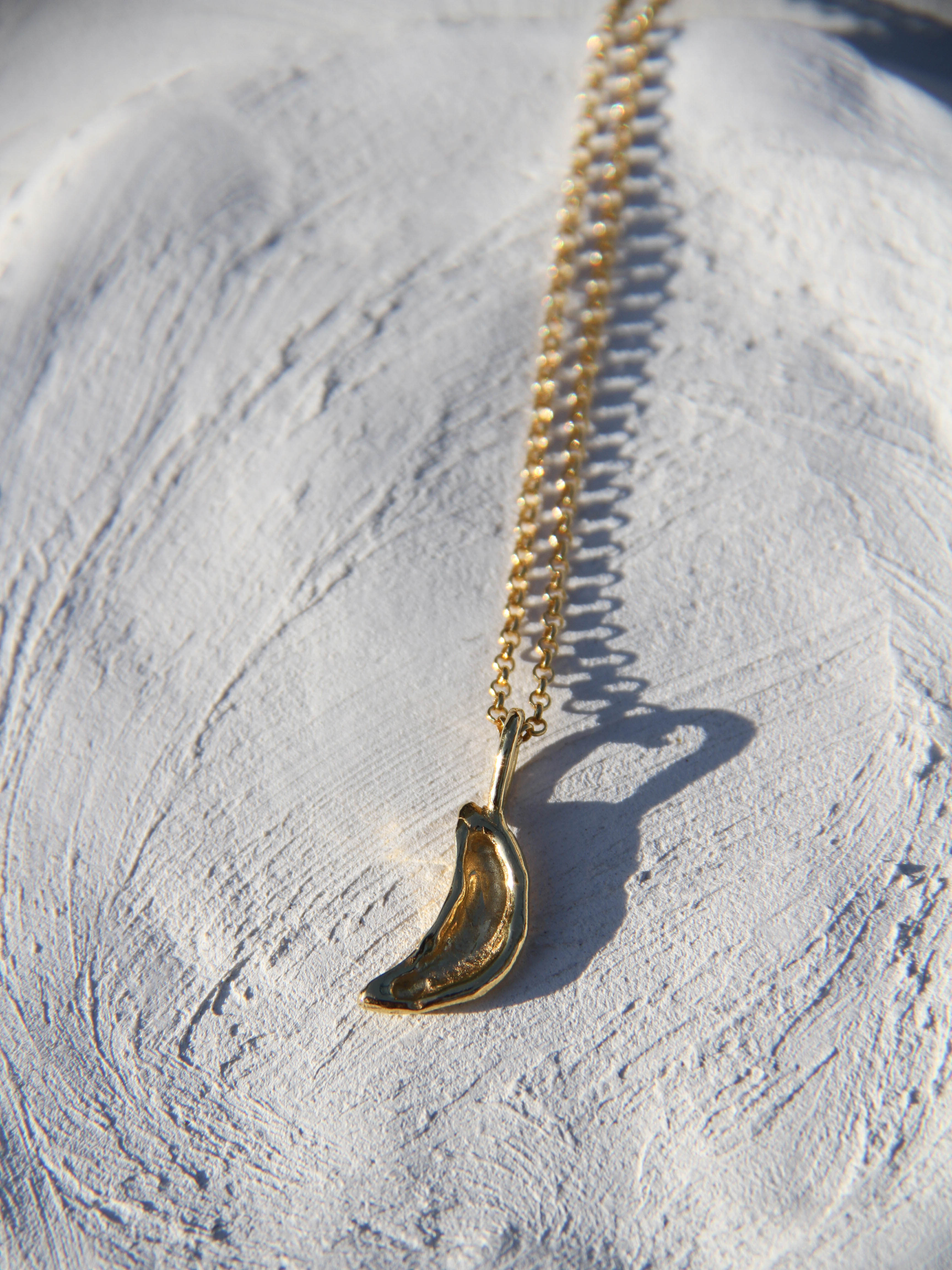 Luna Necklace Gold