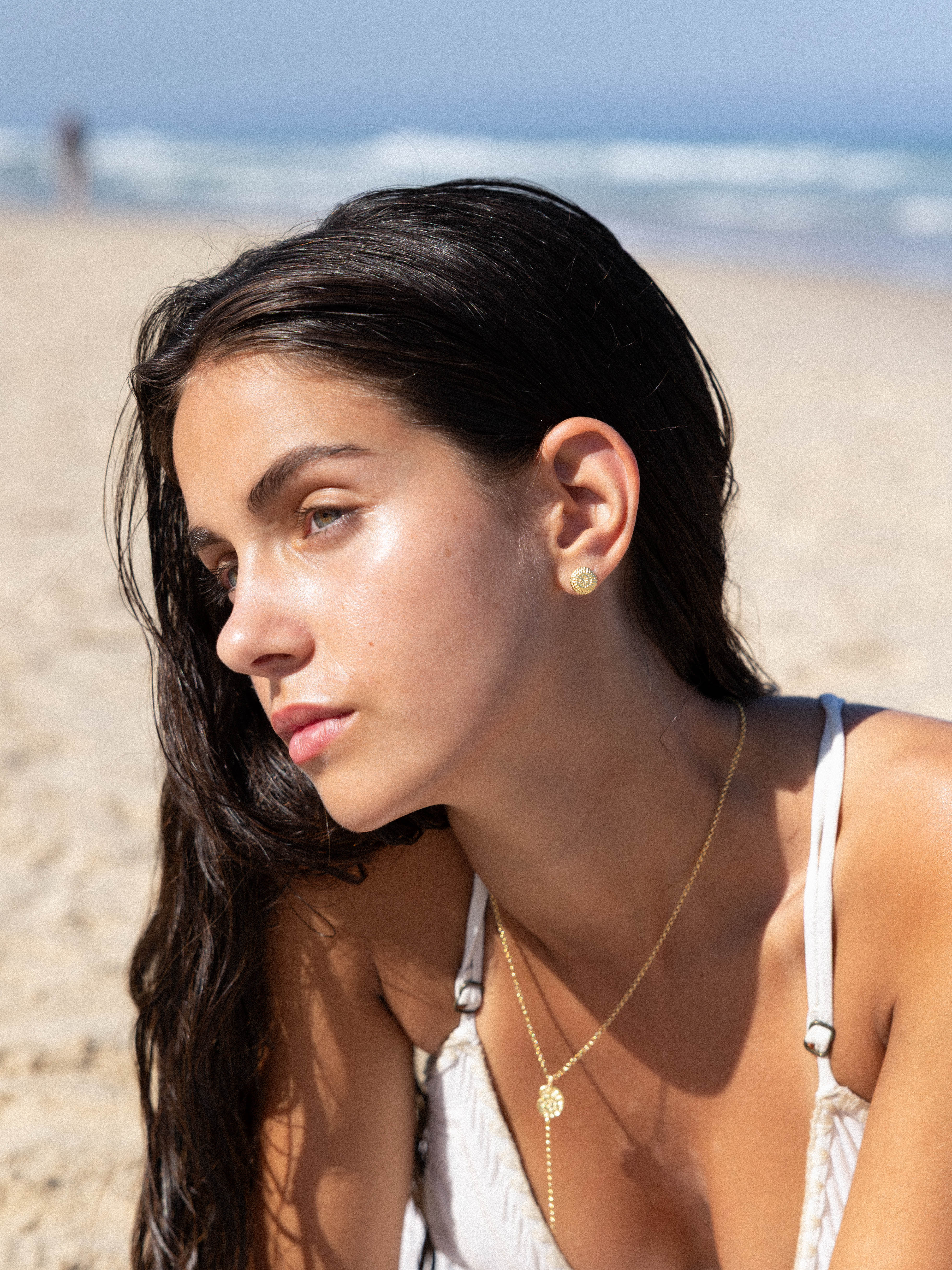 Sola Studs Gold